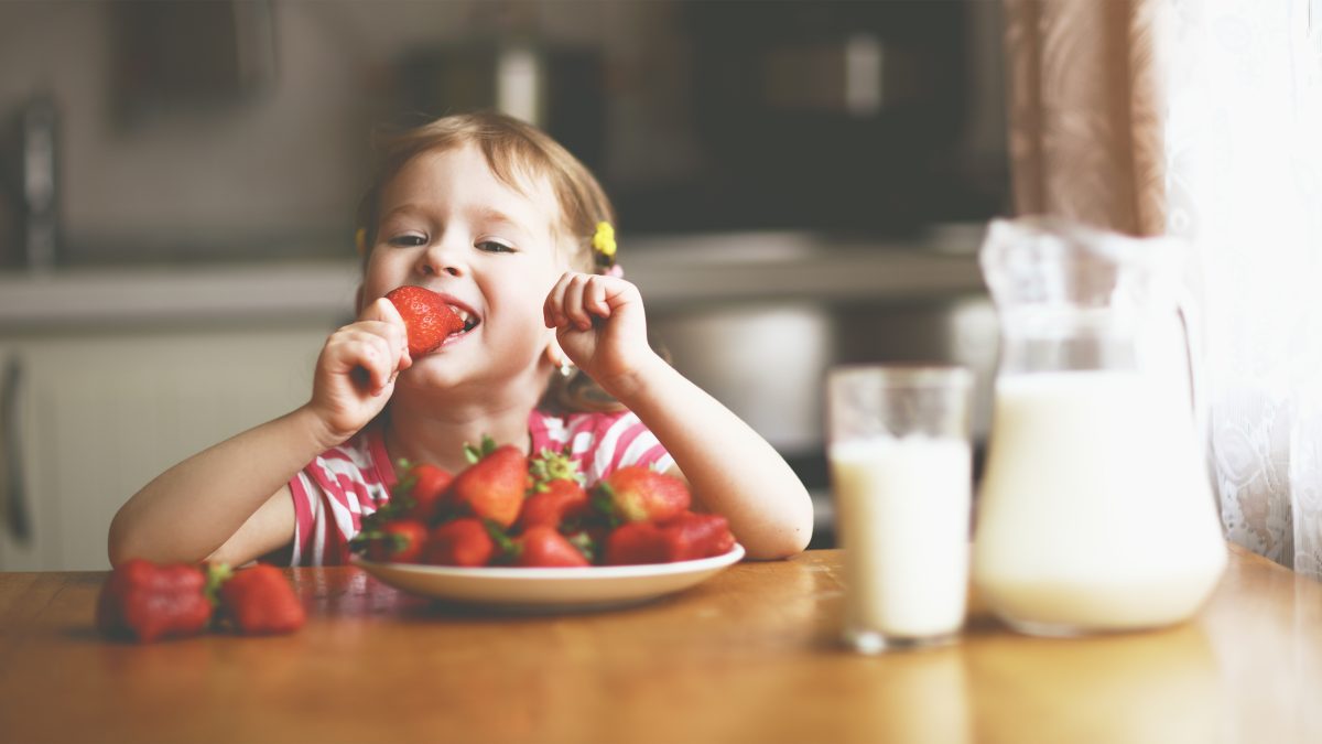 Qui a goûté la fraise ?